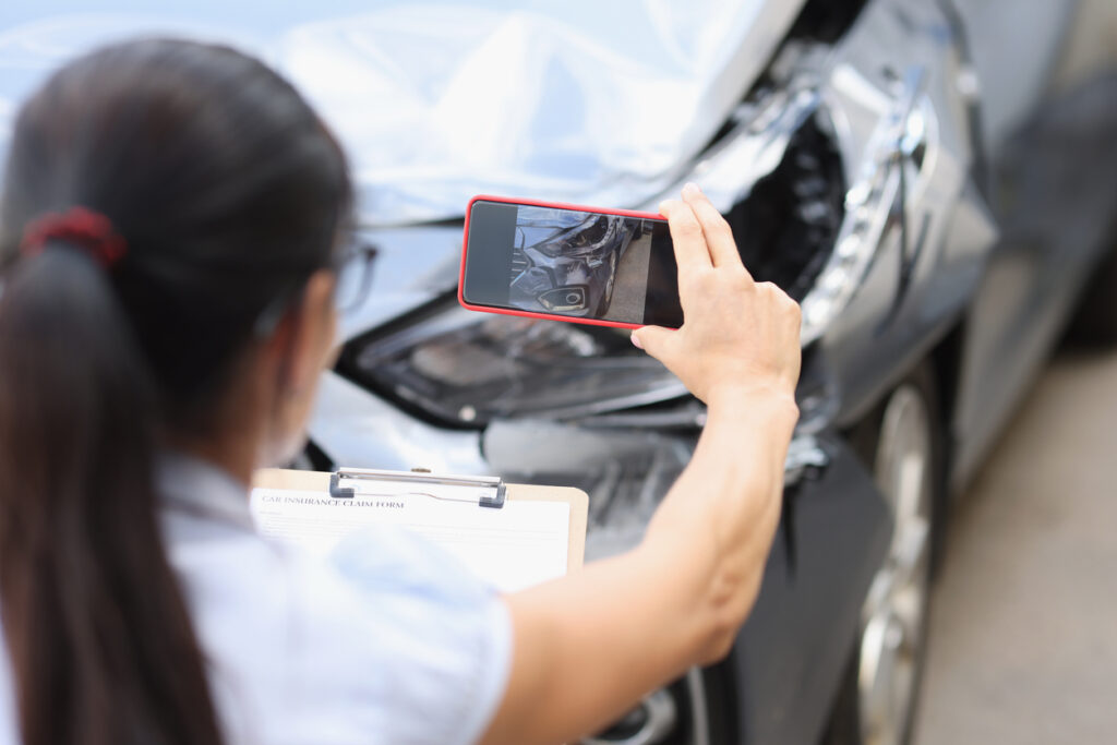 Car Wreck Claims the Life of One Woman
